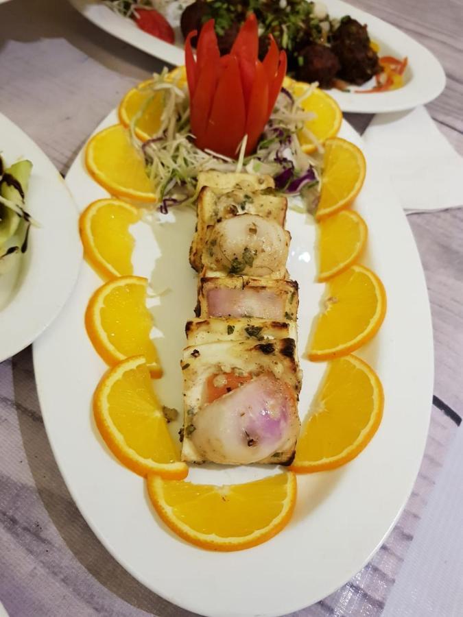 文卡特斯国际酒店 Rāipur 外观 照片