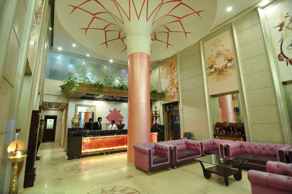 文卡特斯国际酒店 Rāipur 外观 照片